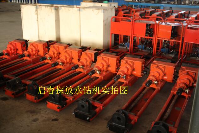 煤礦探放水用鉆機：多、快、好、省