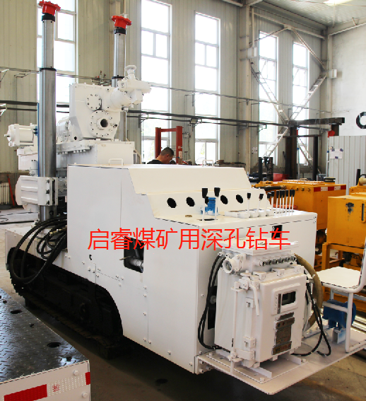 全液壓履帶鉆機(jī)：深孔一機(jī)搞定。